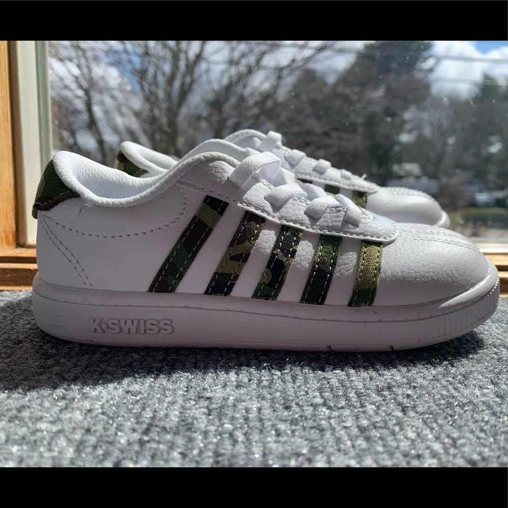 Toddler boy size 10 kswiss sneakers